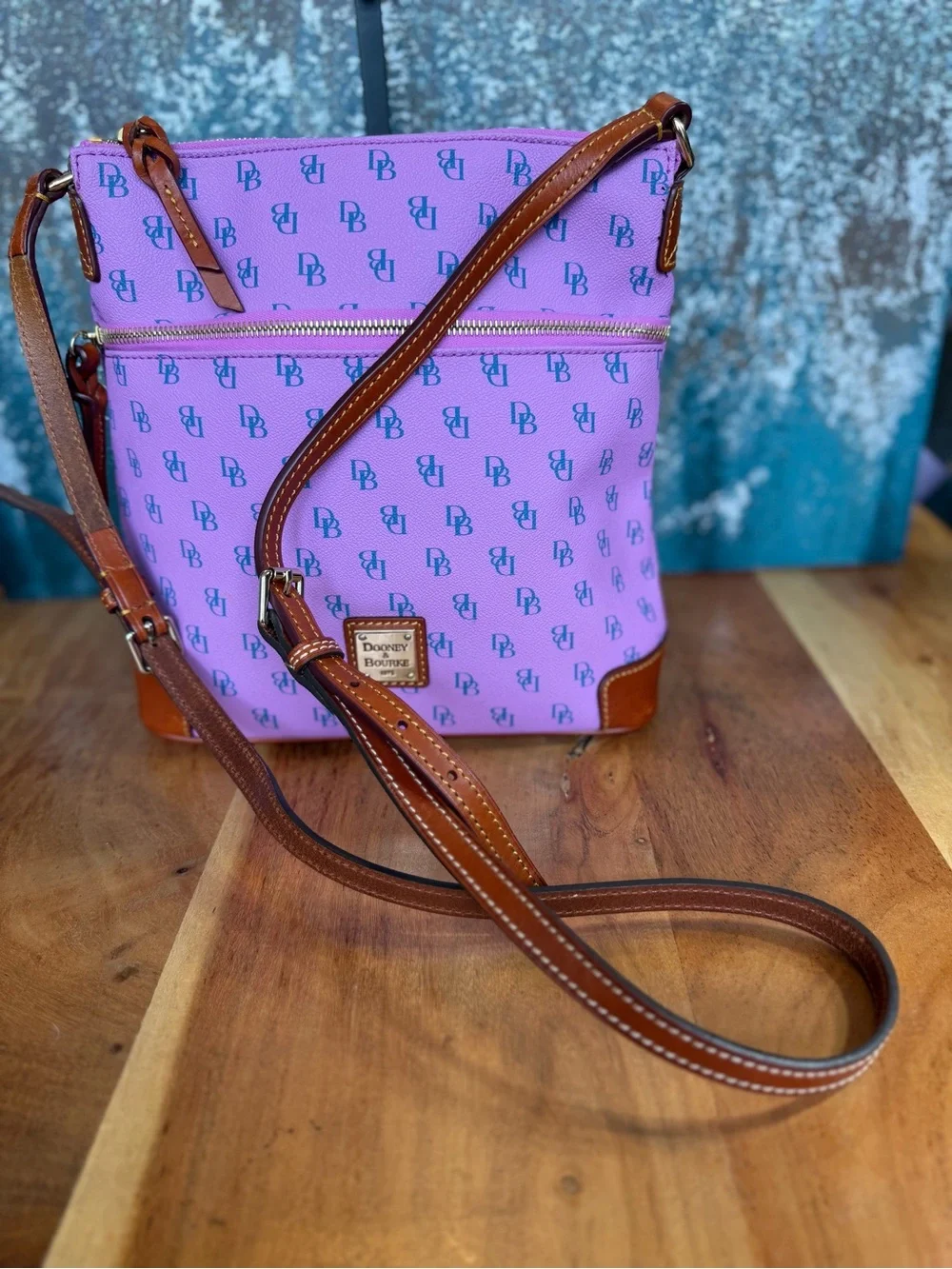 Dooney‎ & Bourke Whimsical Vintage Y2K Gretta Crossbody Purple/Blue EVC